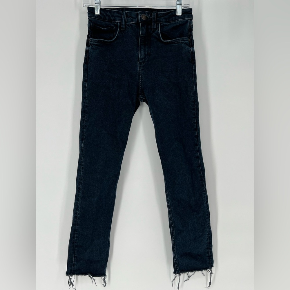 ZARA STRETCH COTTON FRINGE HEM BLUE JEANS‎